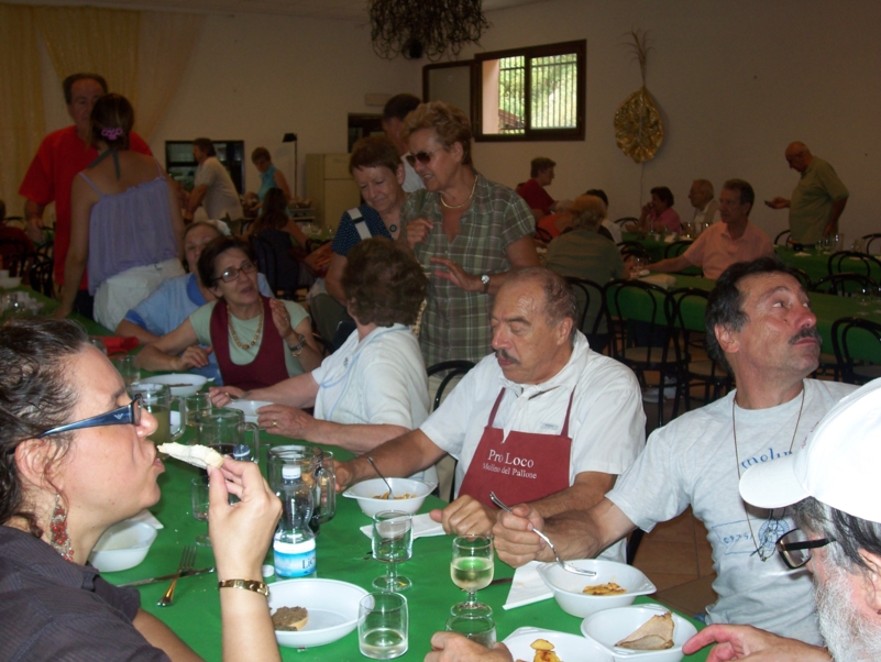  Image name: Estate220.jpg 
 width: 801 pixel 
 height: 602 pixel 
 Size: 371135 bytes 
 Click to enlarge 